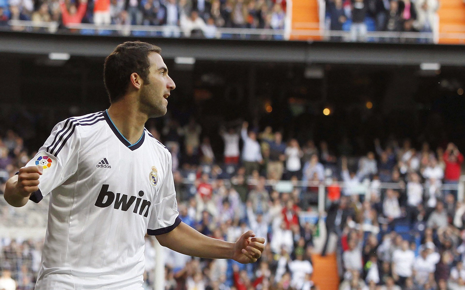 “阿根廷美洲狮队：迈向未来的进攻与防守新风向”