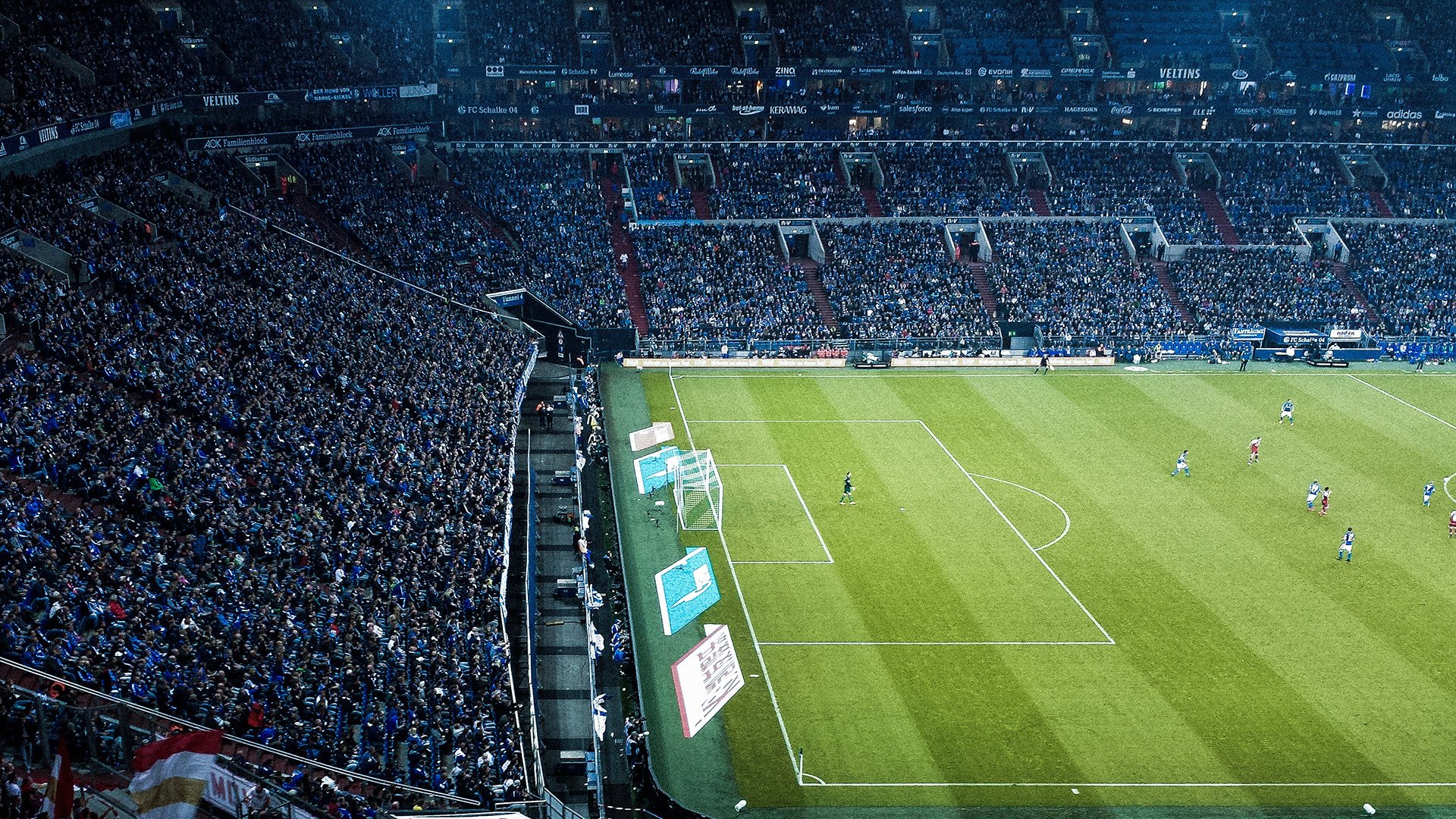 德甲激情碰撞：攻守转换精彩纷呈！，德甲官方解说